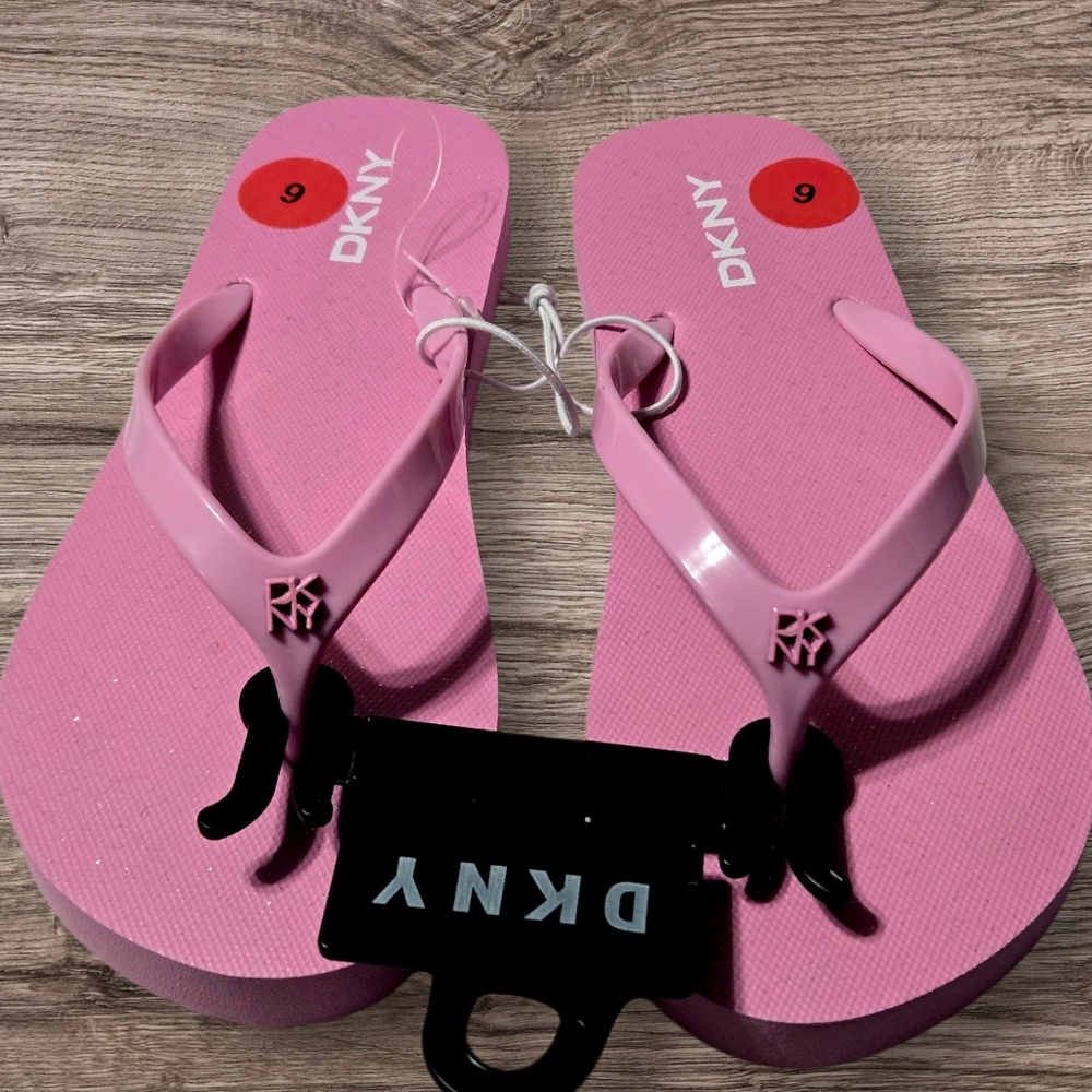 New DKNY Pink Women's Sandals Size 6 New With Tag